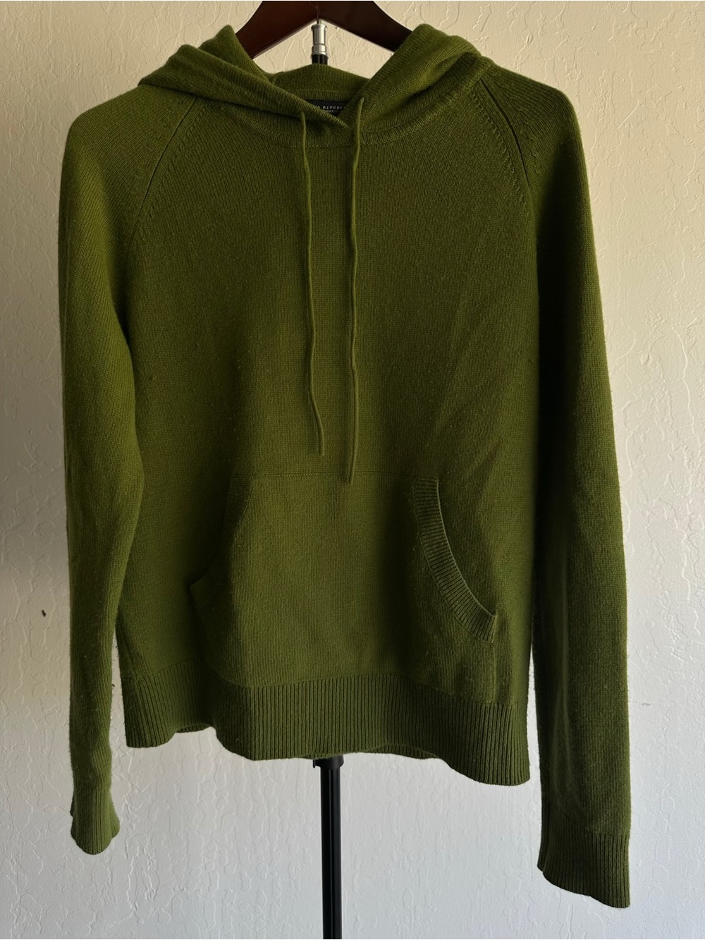 Banana Republic 100% Cashmere Green Hooded Sweater